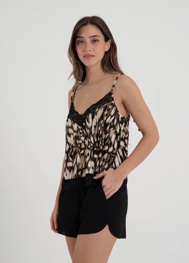 Musculosa estampada c/puntilla