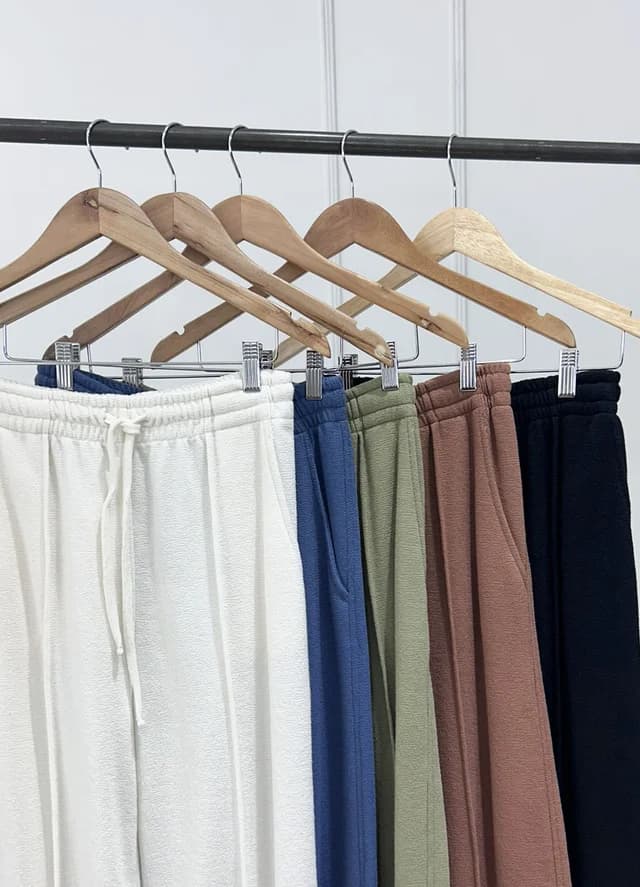 Pantalon tejido rustico con alforza