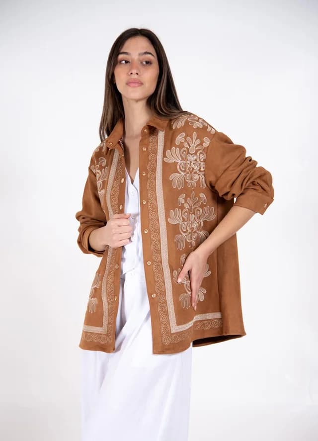 Camisaco gamuza bordado