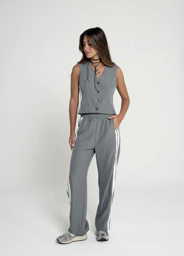 Pantalon sastrero con tira lateral y elastico